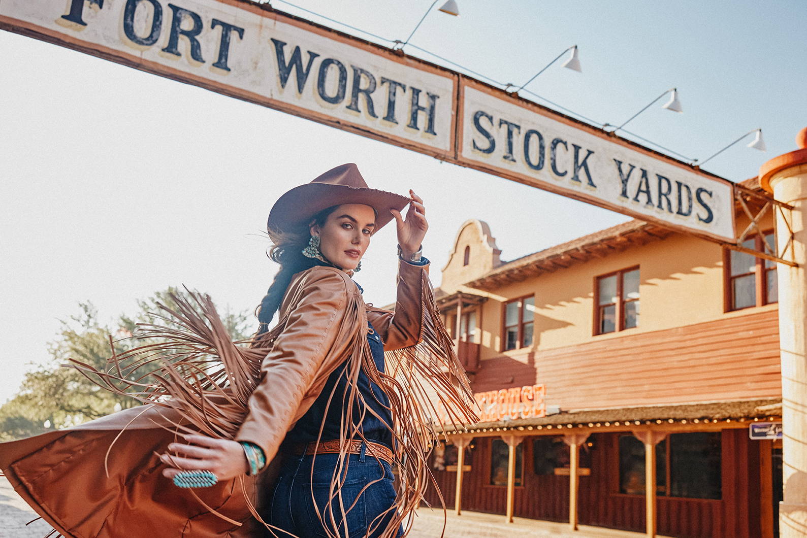 HERD’EM UP TO COWTOWN