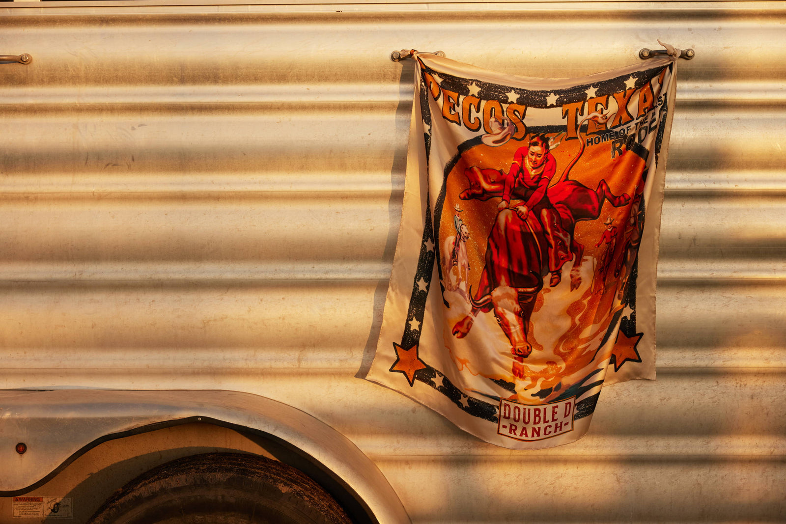 LOOK ON THE BROADSIDE