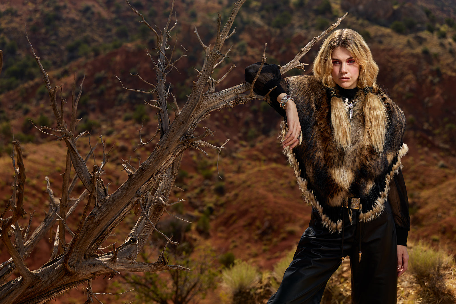 Lozzie styled in the Darcy Collar with a Mummy's Bundle Necklace and Double D Ranch accessories