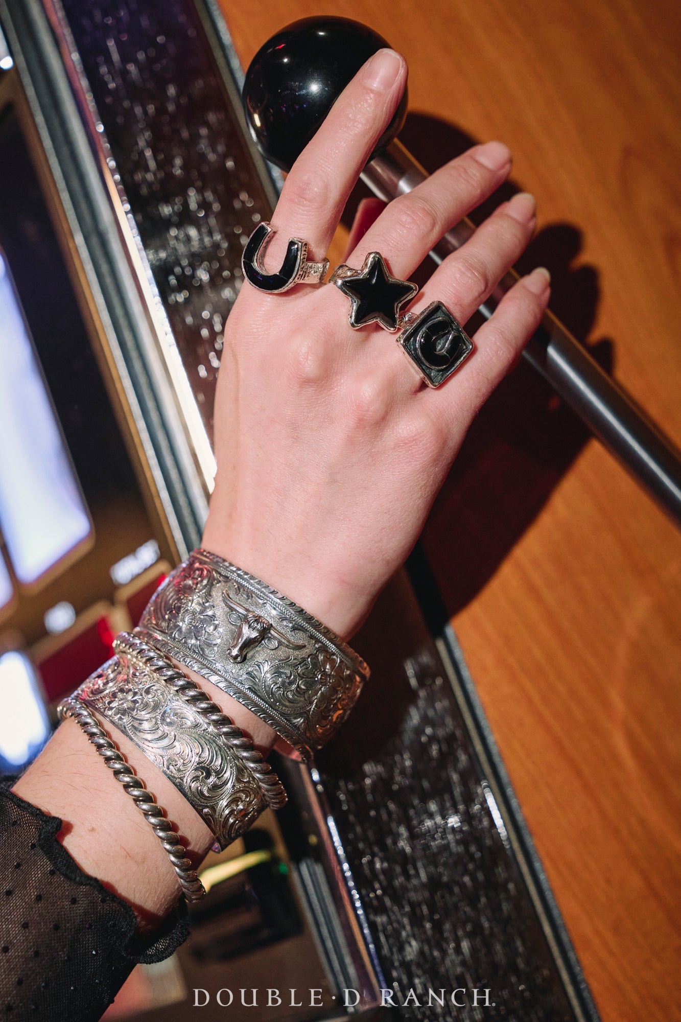 Cuff, Engraved, Western Longhorn, Artisan, Contemporary, 3600