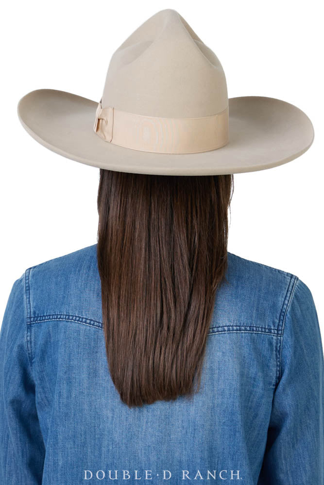 Hat, Paulette