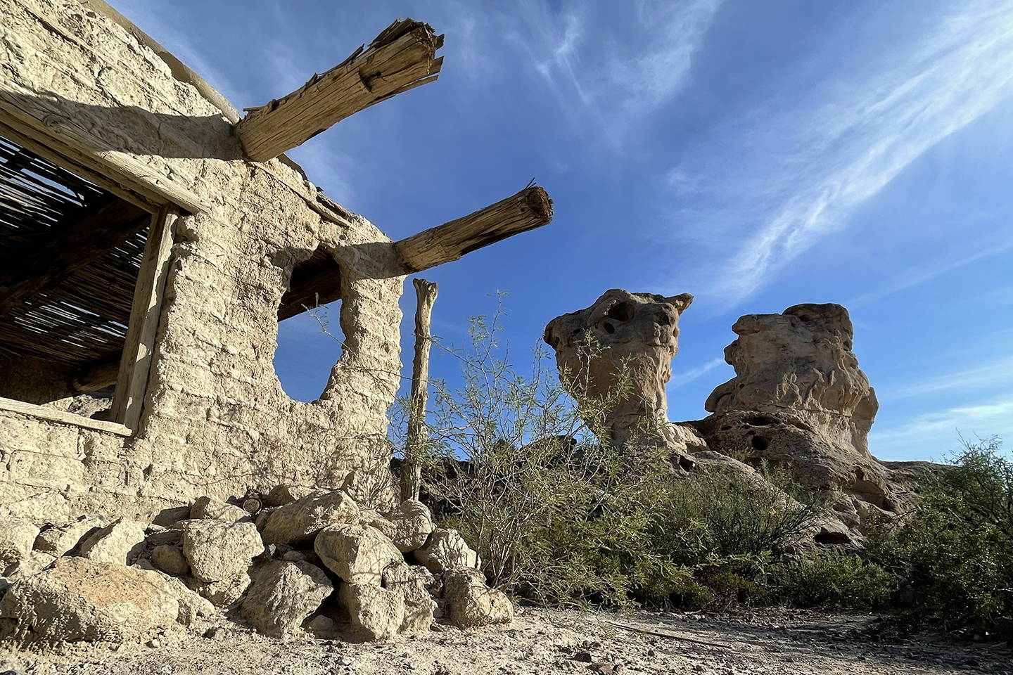 STORIES FROM THE SET: BEHIND THE SCENES OF BILLY THE KID - Double D Ranch