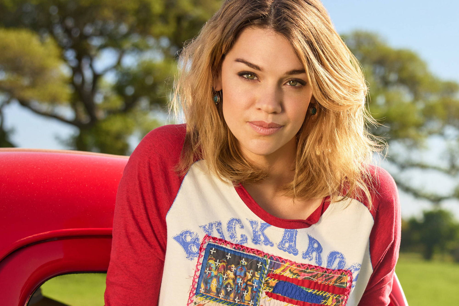 ARTWORK, APPLIQUE, & AMERICANA