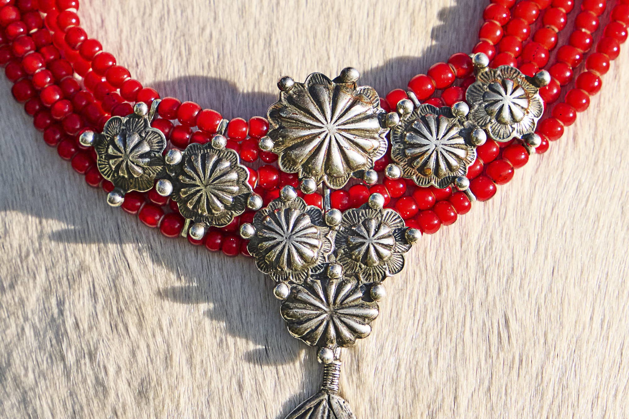WHITE HEART BEADS