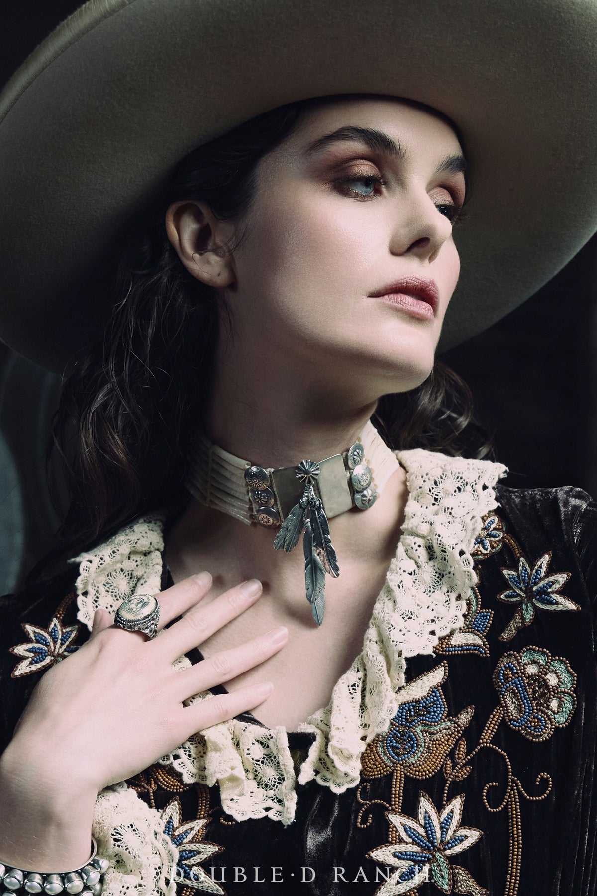 Necklace, Mummy's Bundle, by Double D Ranch, Isabella, Choker, Dentalium, 150