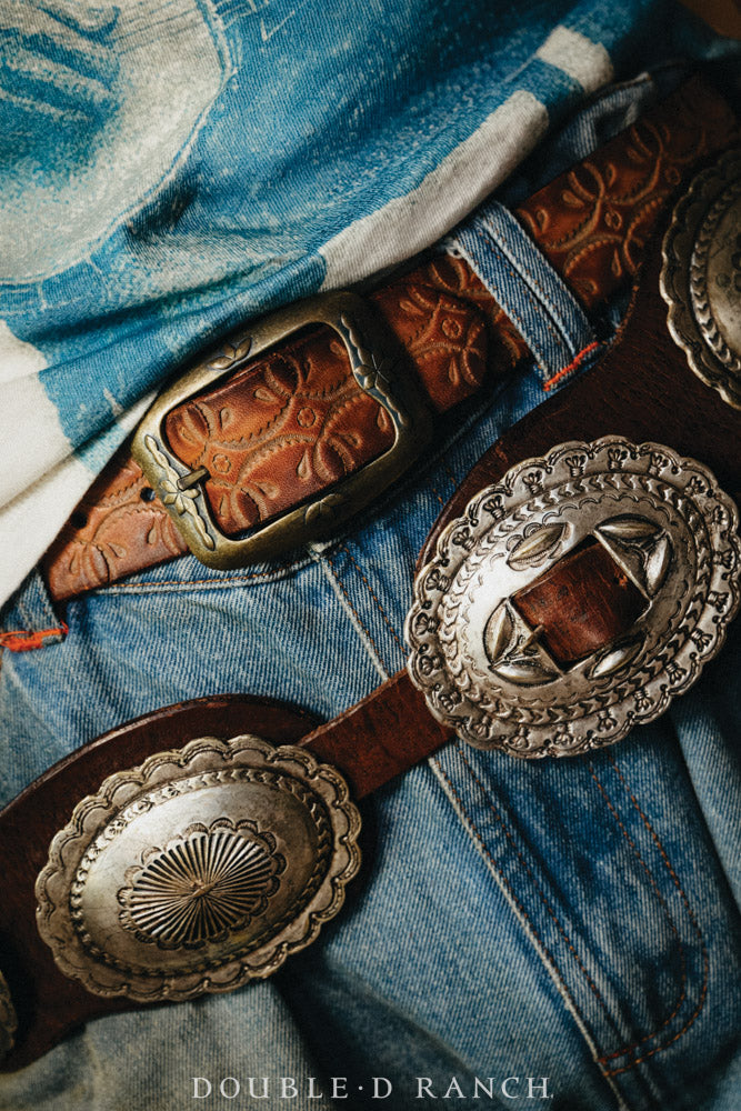 Belt, A Vintage, Concho, Sterling Silver, Wide Scalloped Band, Estate, Vintage, 1040