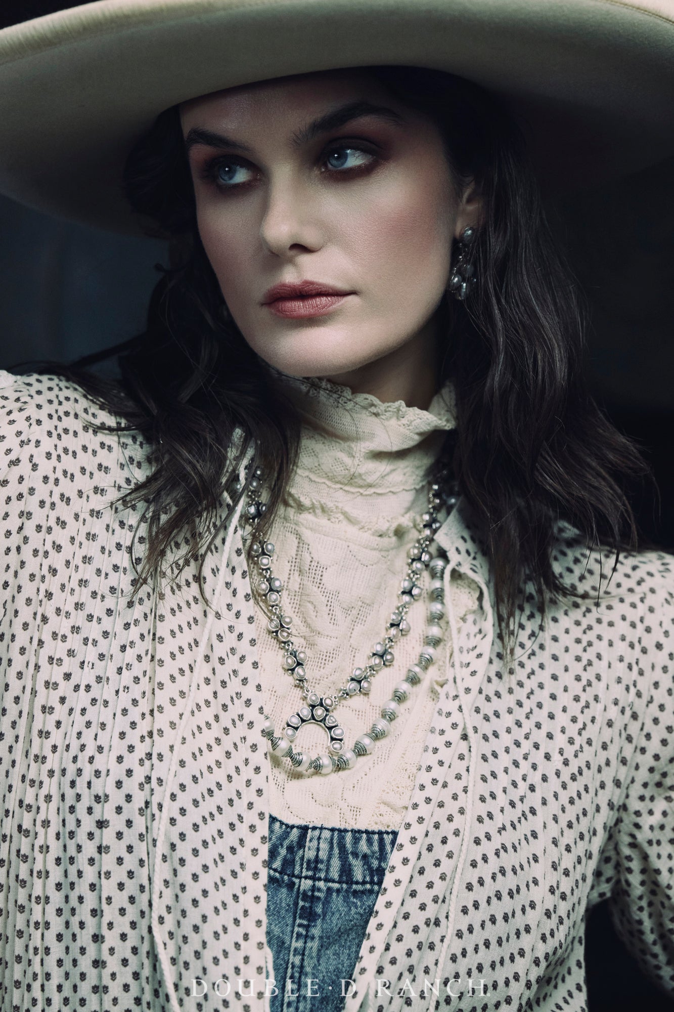 Necklace, Federico, Squash Blossom, Mother of Pearl, Mini, Hallmark, Contemporary, 1931MOP