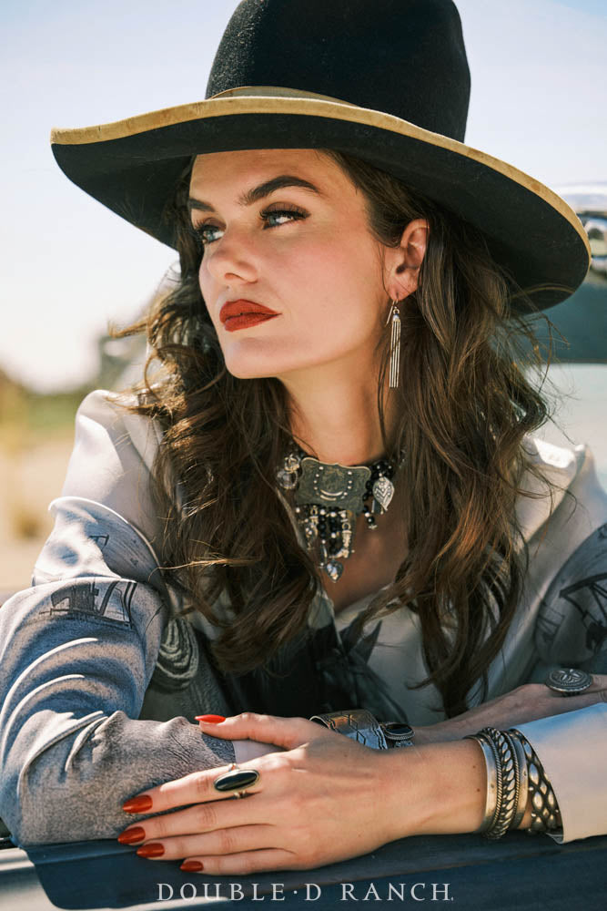 Blouse, Well Watched
