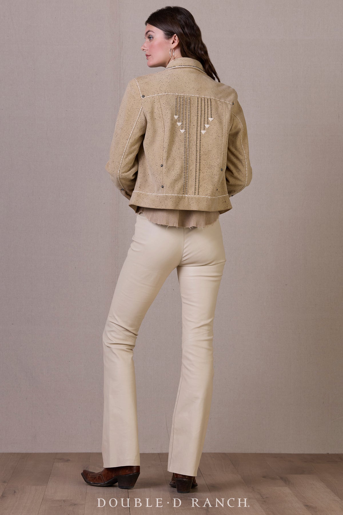 Jacket, Beyond the Trail