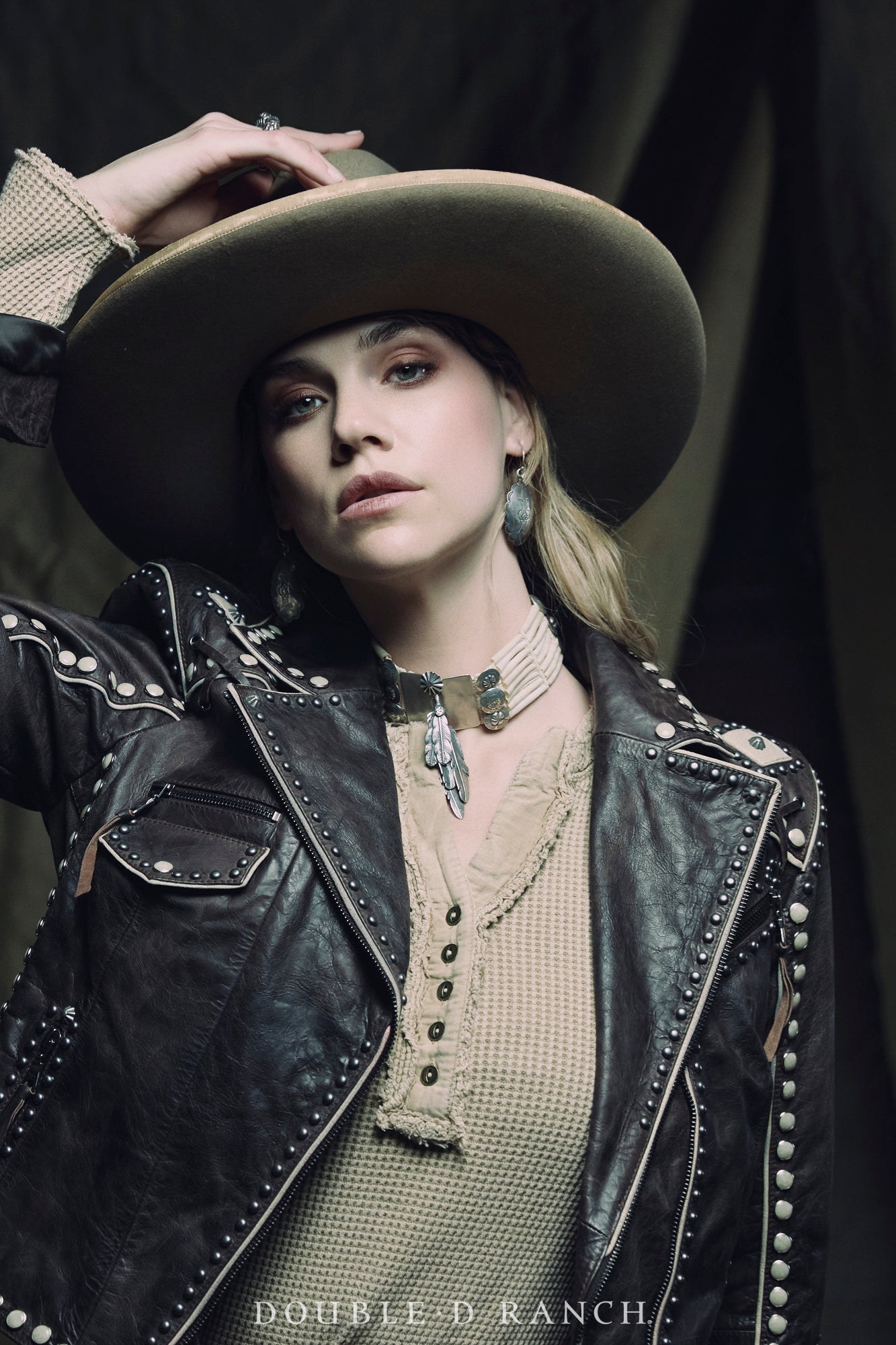 Necklace, Mummy's Bundle, by Double D Ranch, Isabella, Choker, Dentalium, 150