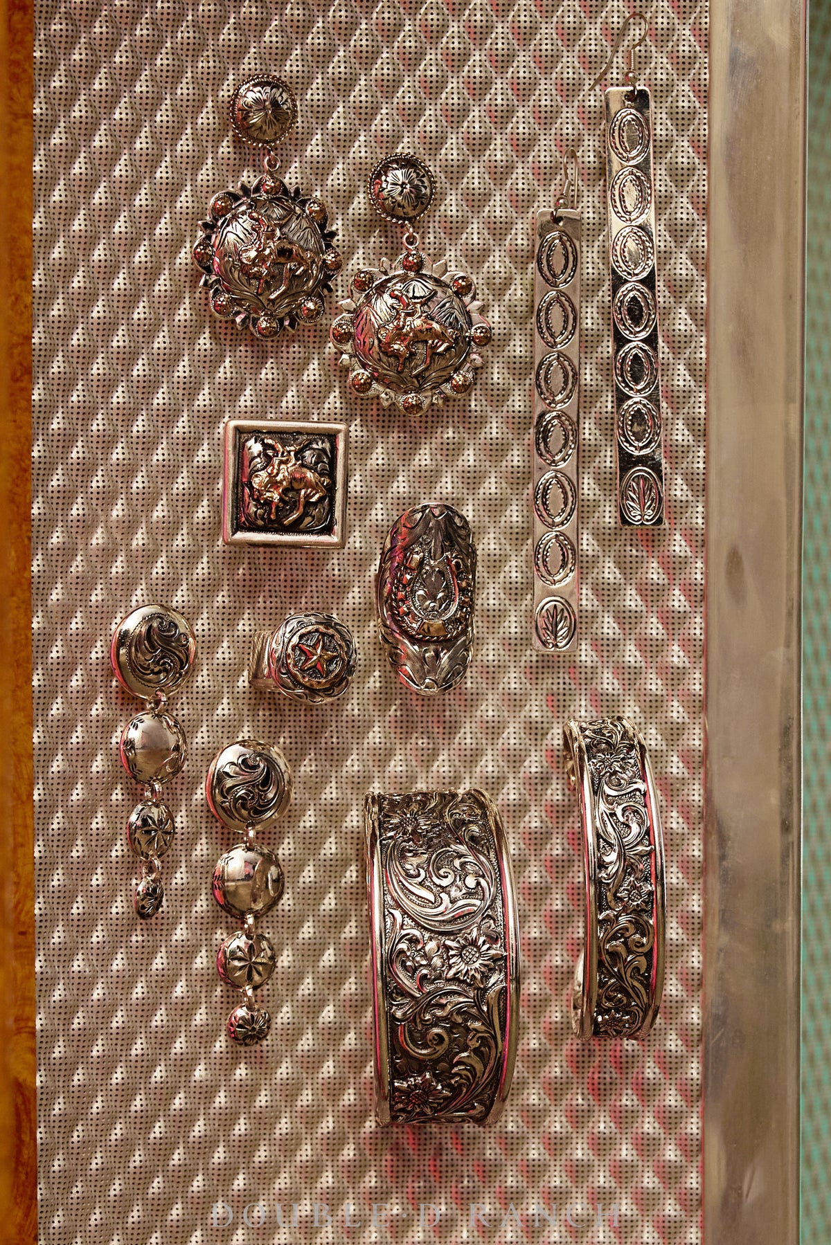 Earrings, Tiered, Western Engraved, Contemporary, 1300