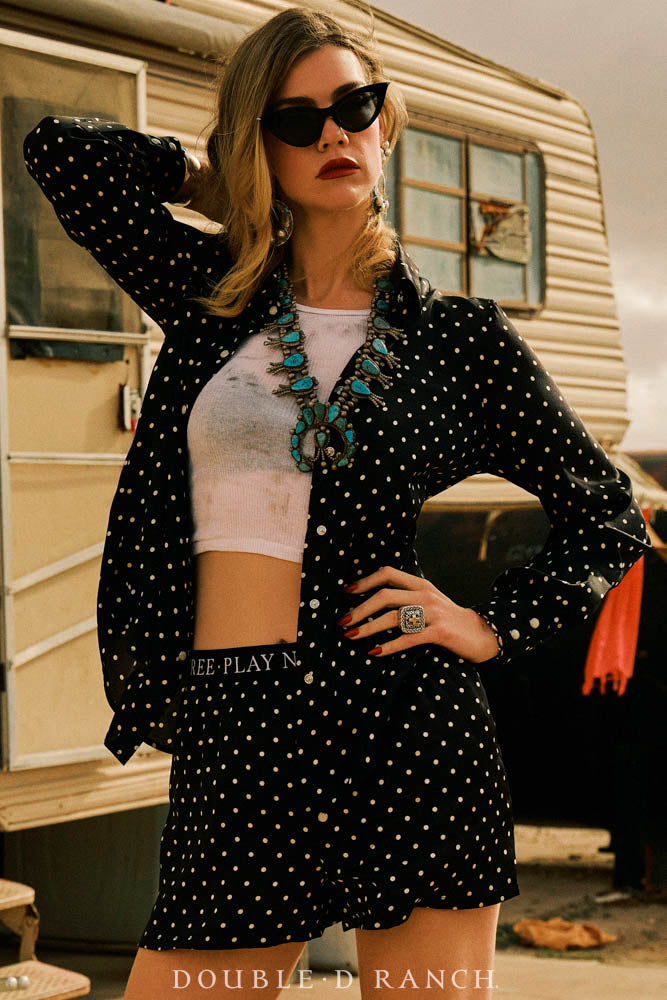Blouse, Spew