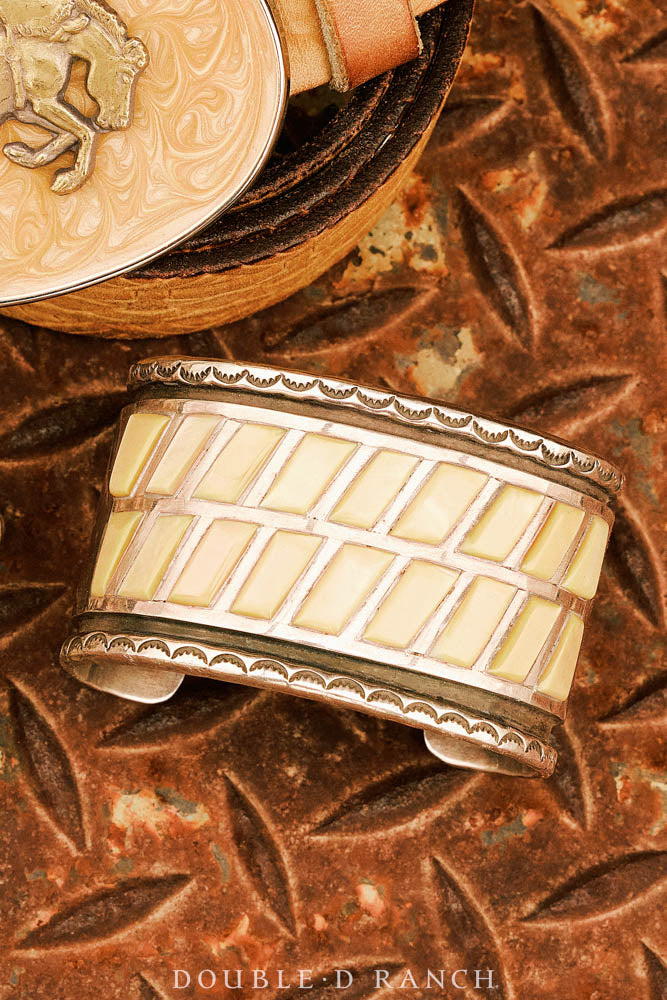 Cuff, Row, Double, Yellow Shell, Vintage ‘70s, 4143