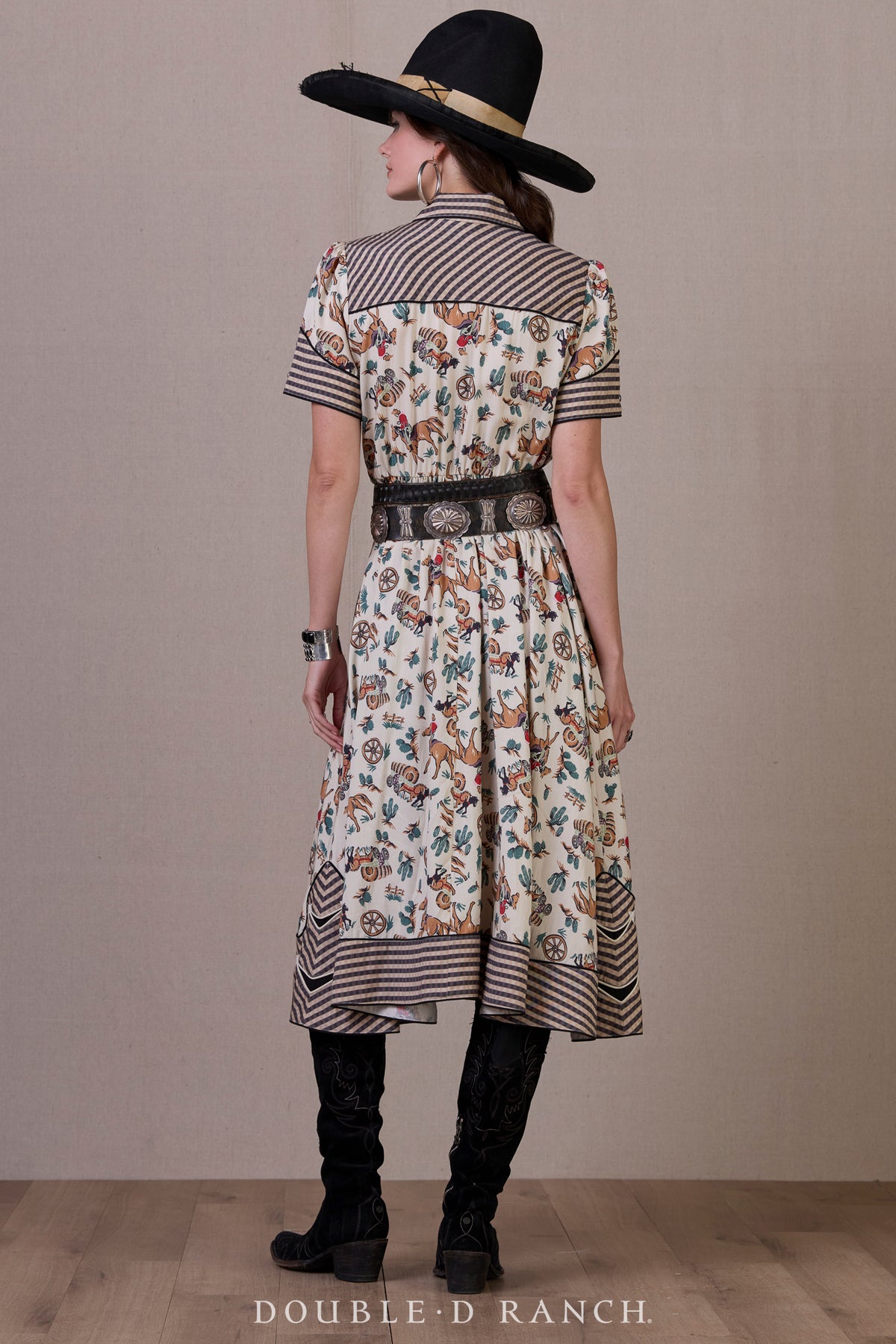 Dress, Hardcore Western