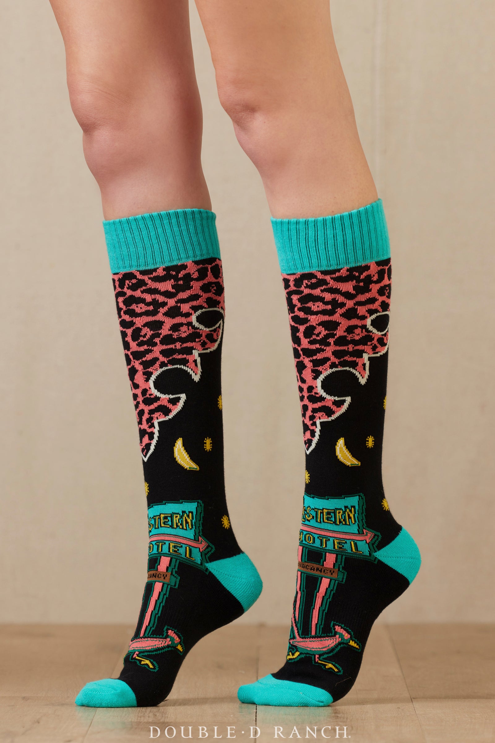 Socks, The Western Motel