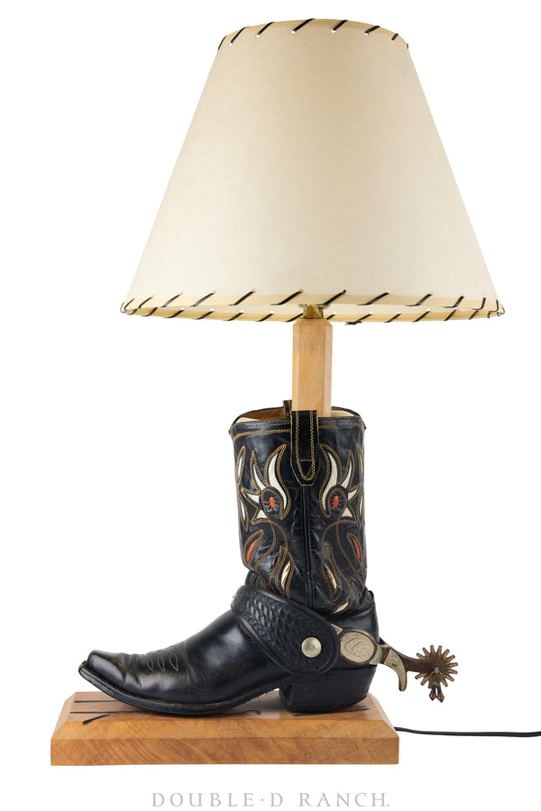 DoubleDRanch_vintagebootlamp-