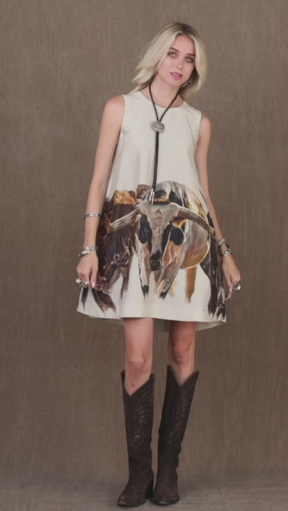 Dress, Ganado Orejano