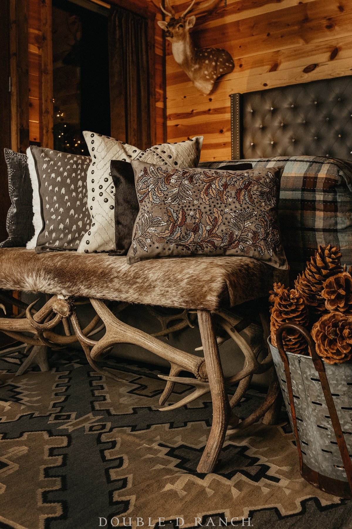 Home, Pillow, Leather, Legend Keeper, 718