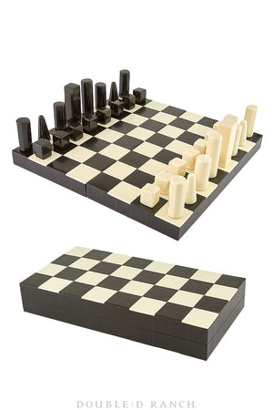 Miscellaneous, Game, Chess Set, Horn, 114